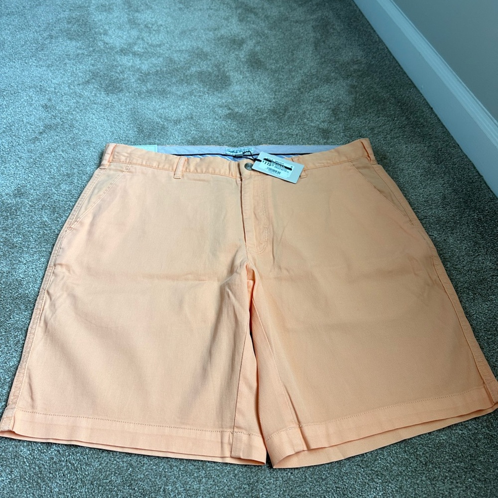 Men’s Peter Millar shorts